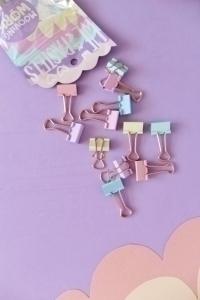 PINZA PALA ABATIBLE MOOVING PASTEL 19 mm. BLISTER de 12 COL. SURTIDOS